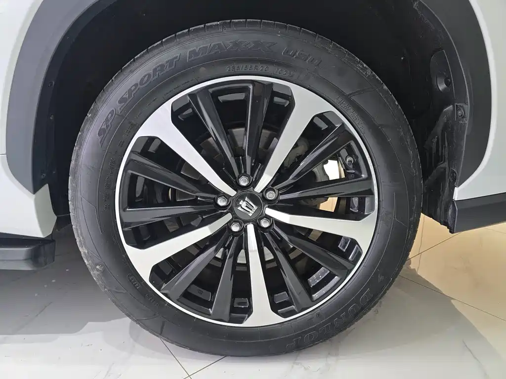 Toyota Crown Kluger — миниатюра 13