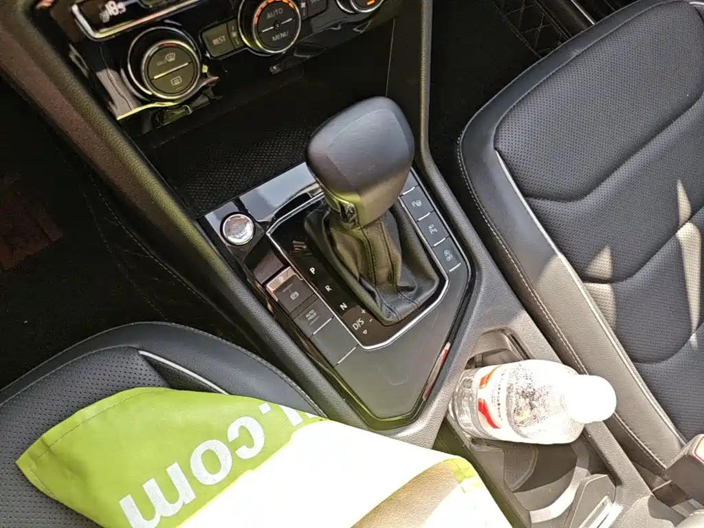 Volkswagen Tiguan L — миниатюра 14