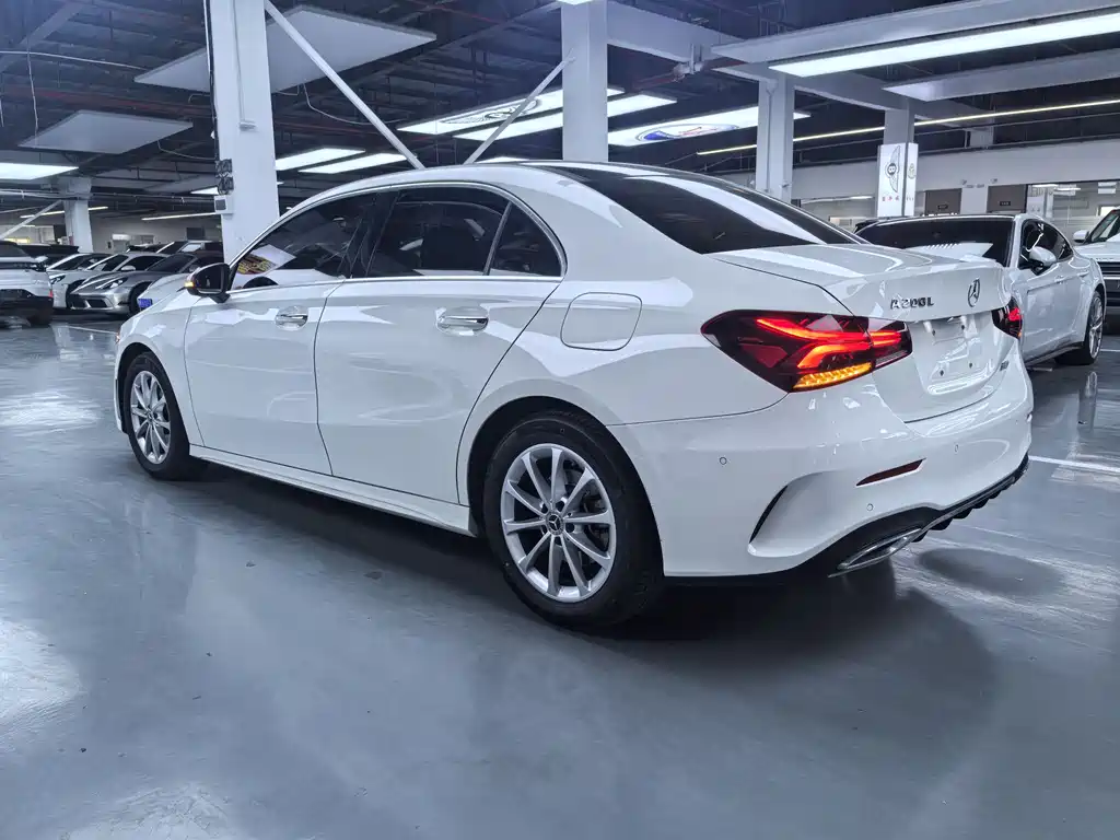 MERCEDES-BENZ A CLASS