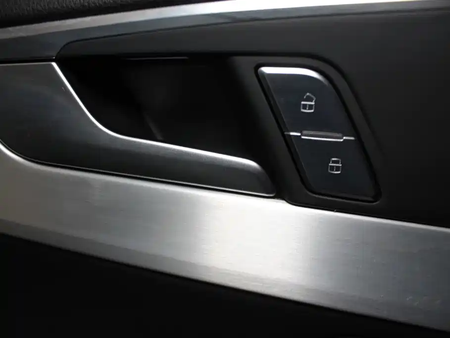 Audi A4L 2024 Белый из Китая, фото 3