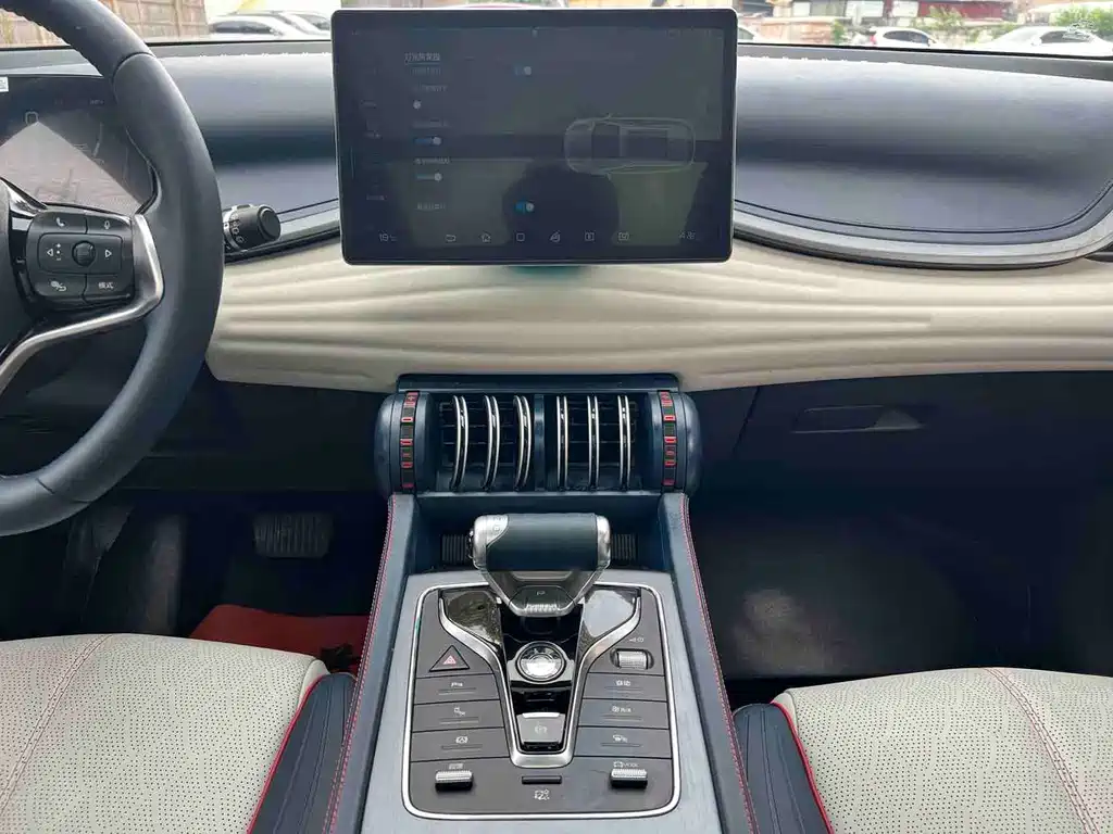 BYD Yuan Plus — миниатюра 12