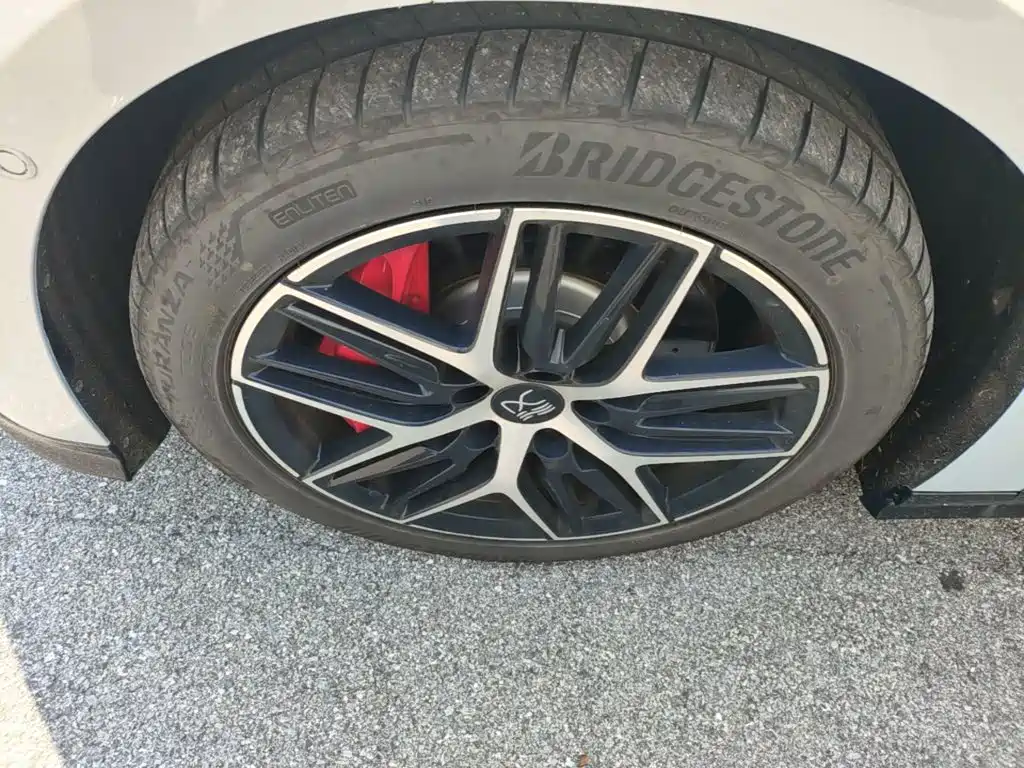 BYD Han L — миниатюра 23