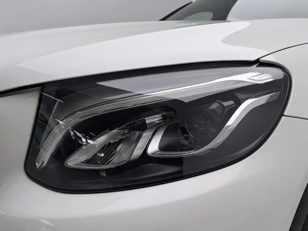 Mercedes-Benz GLC — миниатюра 7