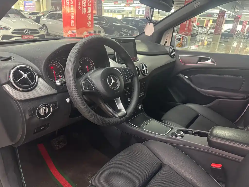 MERCEDES-BENZ B CLASS