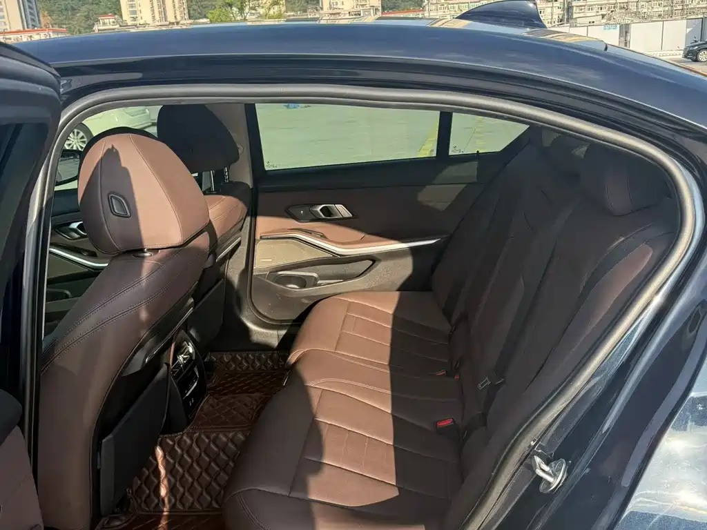 BMW 3 Series — миниатюра 5