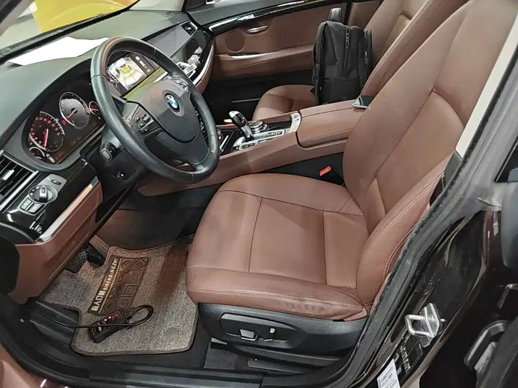 BMW 5 Series GT — миниатюра 15