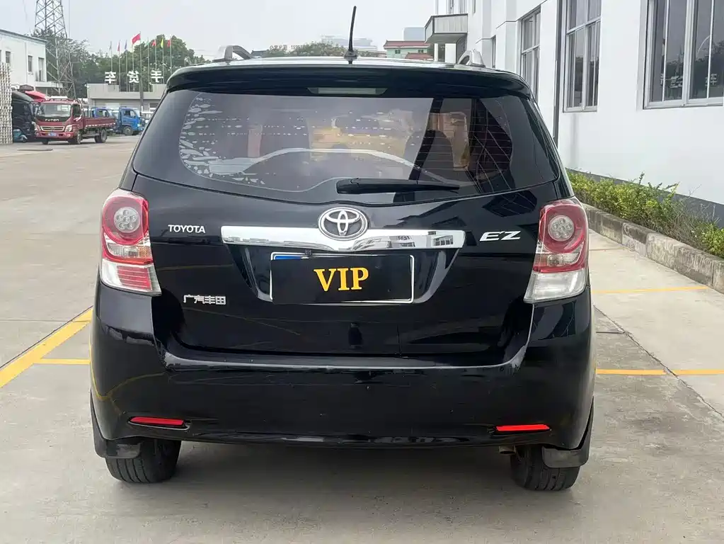 Toyota Verso — миниатюра 6
