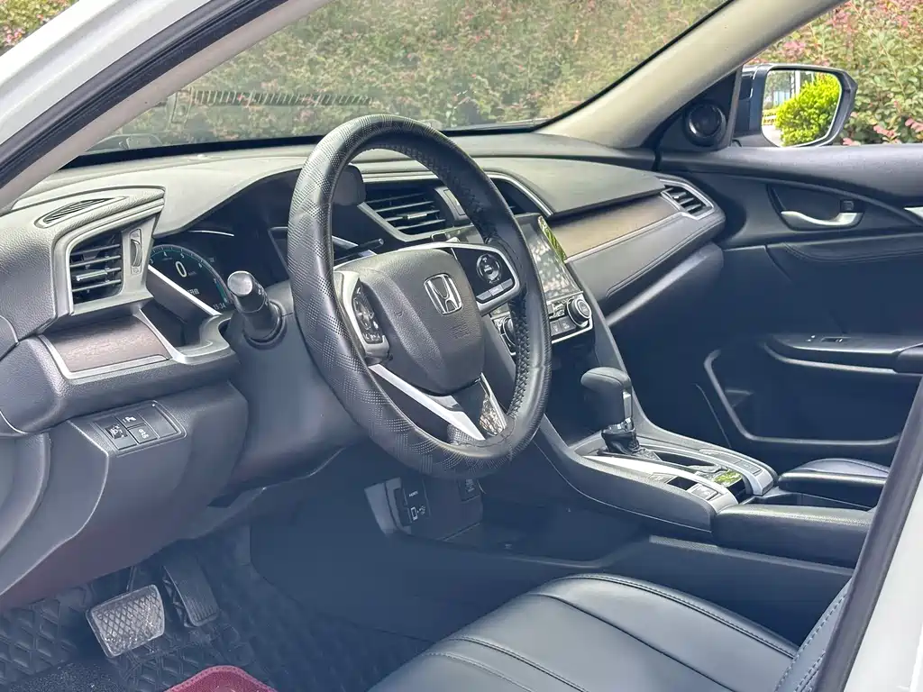 Honda Civic — миниатюра 5