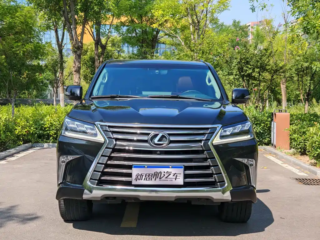 Lexus LX — миниатюра 2