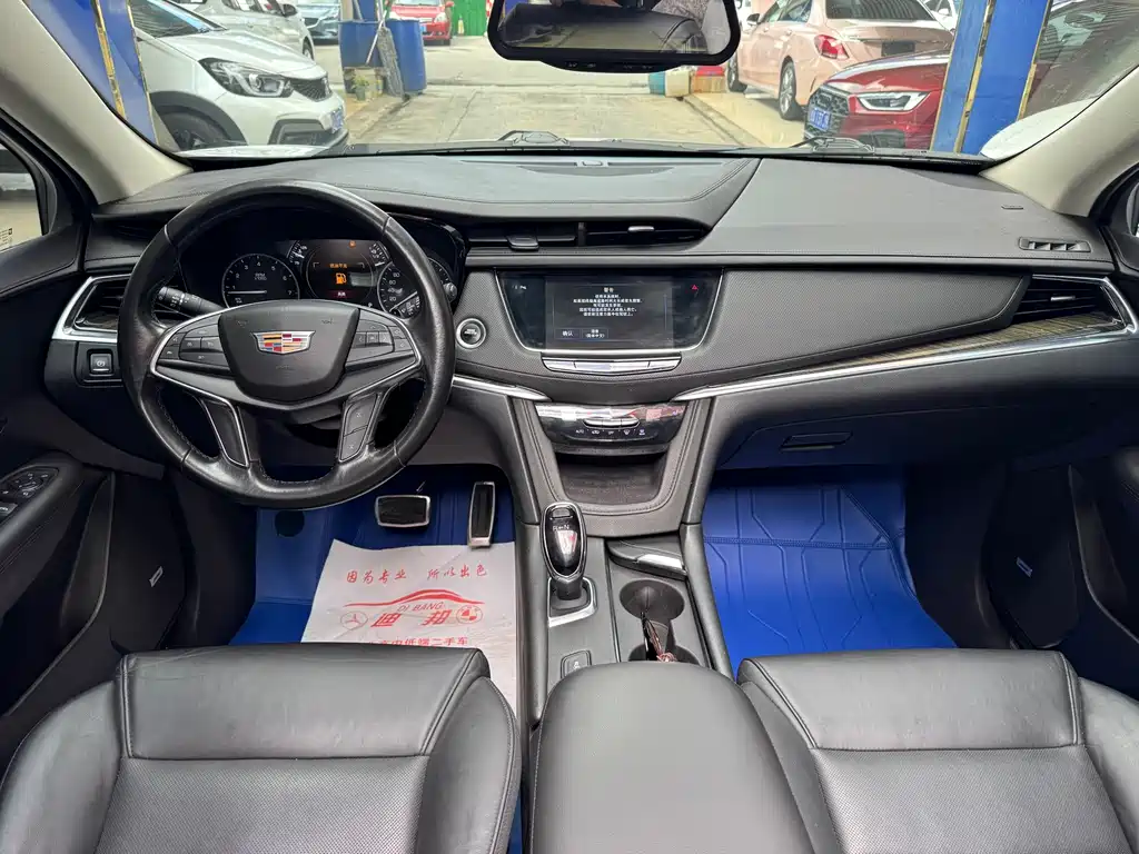 Cadillac XT5 — миниатюра 4