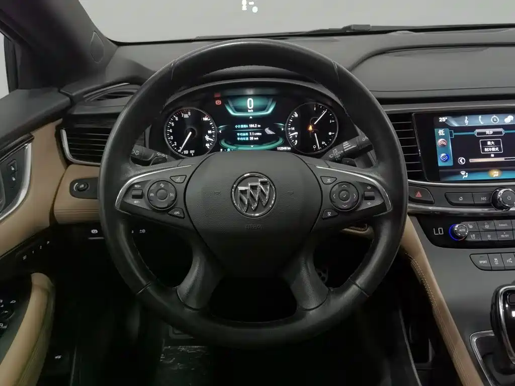 Buick LaCrosse — миниатюра 11