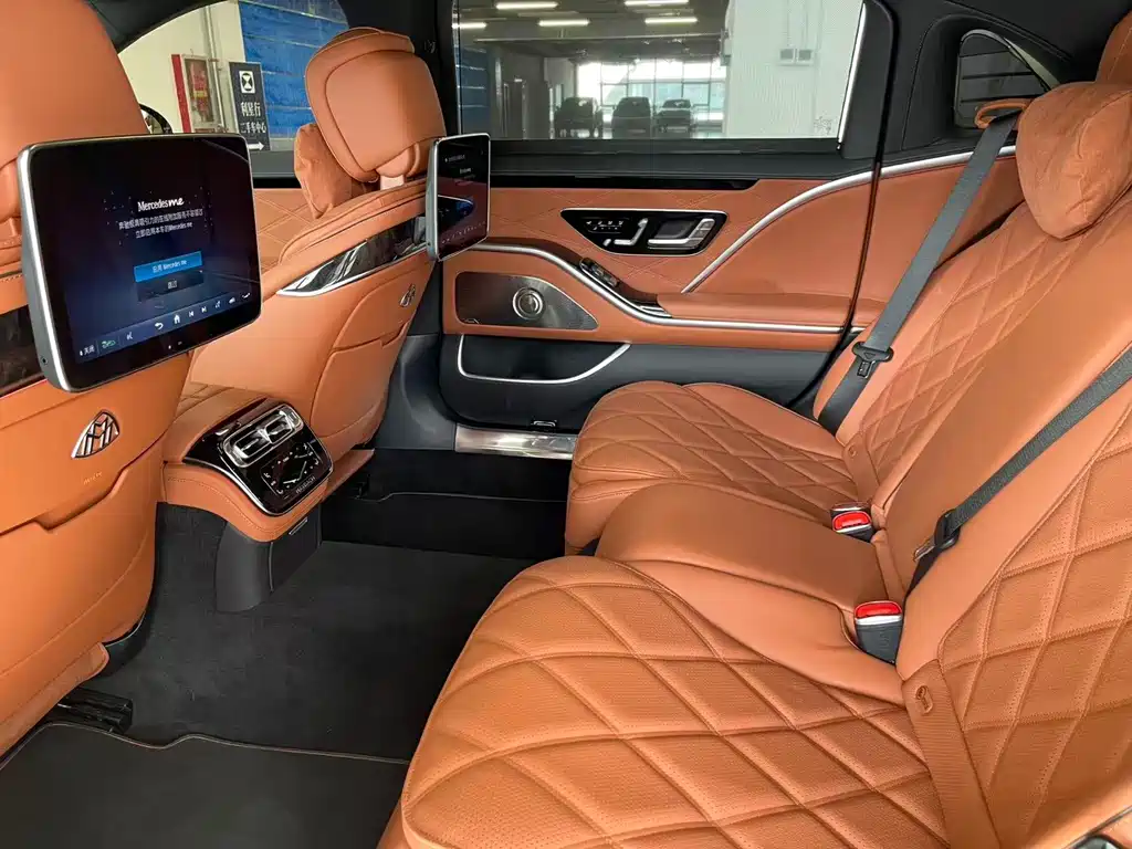 Mercedes-Benz S-Class — миниатюра 7