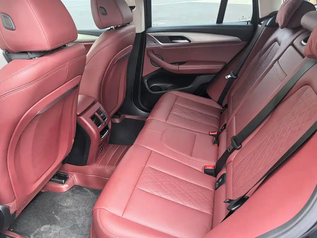 BMW iX3 — миниатюра 6