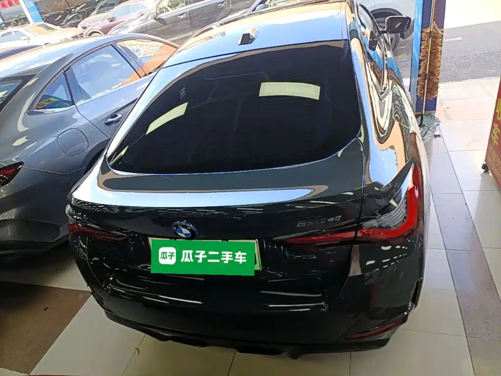 BMW i4 — миниатюра 6