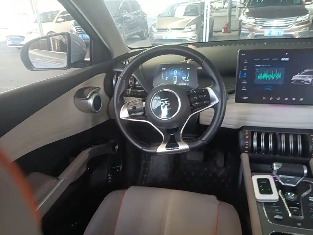 BYD Yuan Plus — миниатюра 15