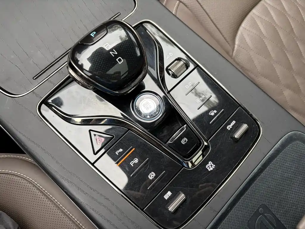 BYD Han — миниатюра 12