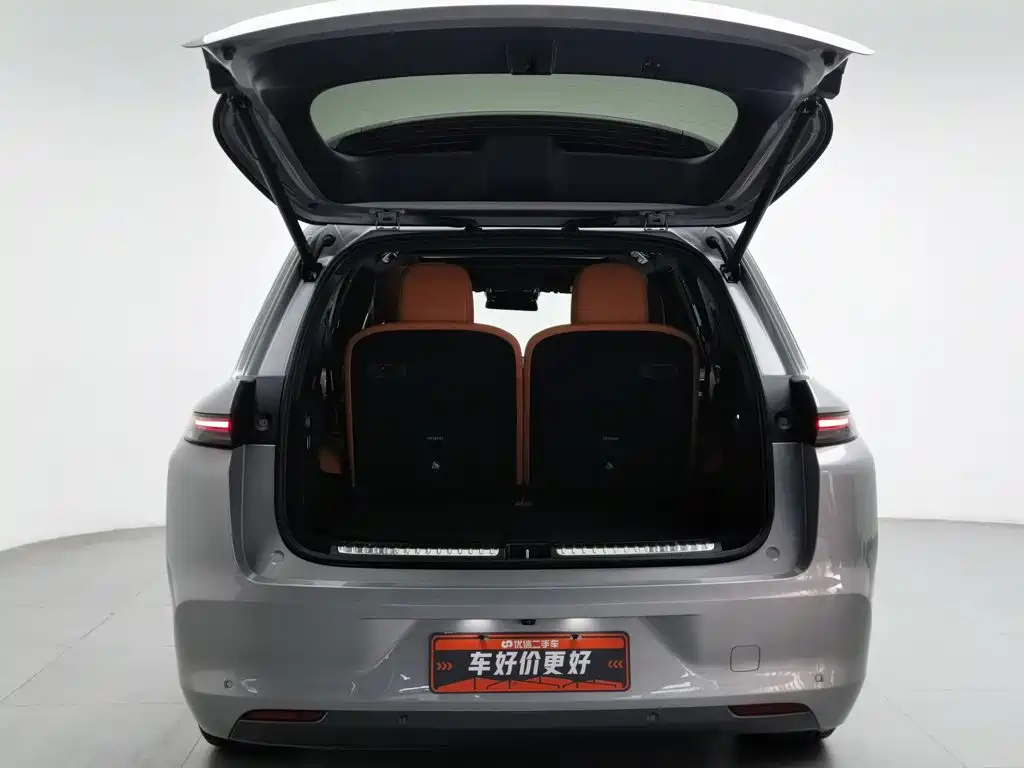 Li Auto Li L8 — миниатюра 16