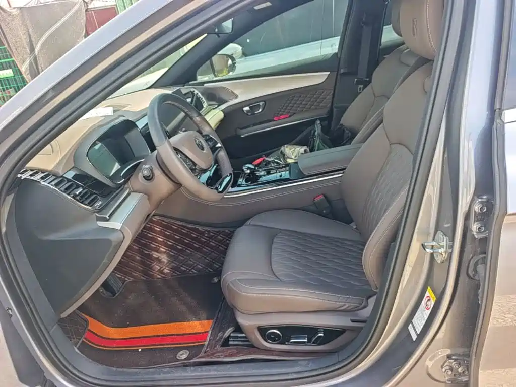 BYD Han — миниатюра 15