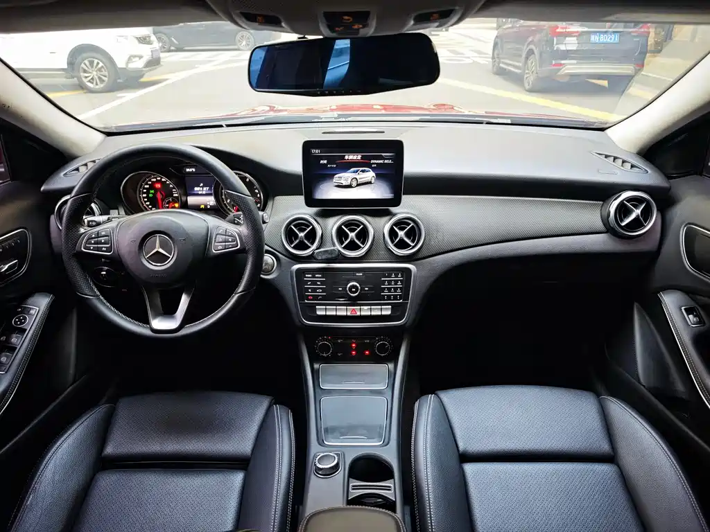 Mercedes-Benz GLA — миниатюра 6