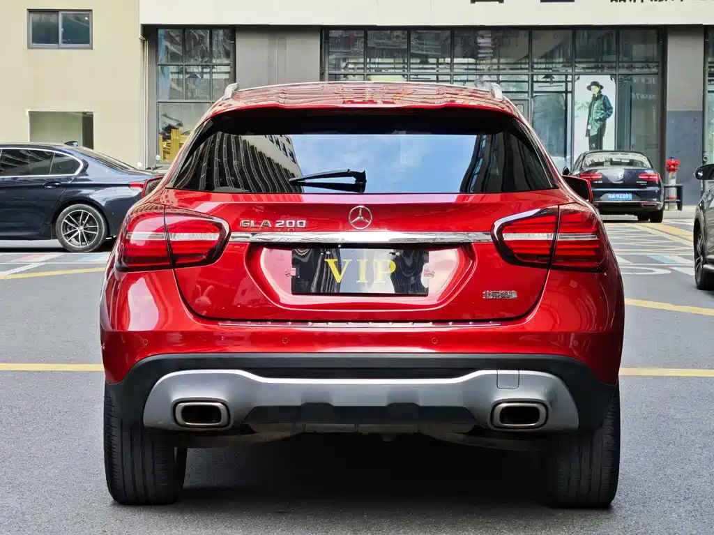 Mercedes-Benz GLA — миниатюра 8