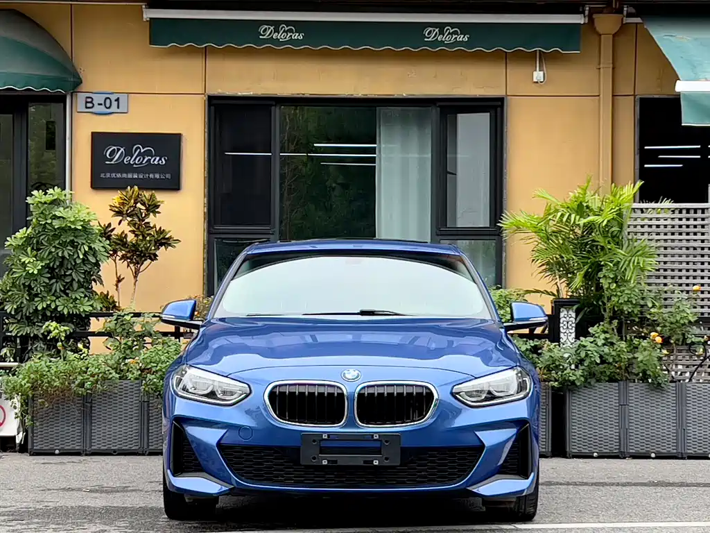 BMW 1 SERIES