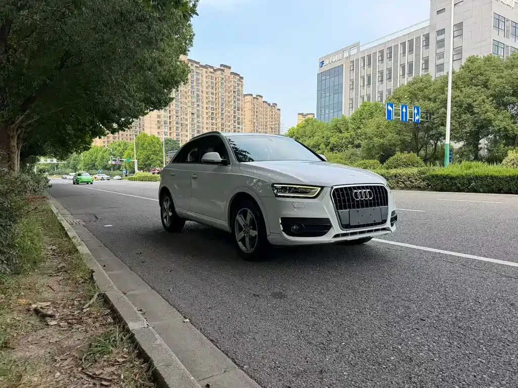 Audi Q3 — миниатюра 2