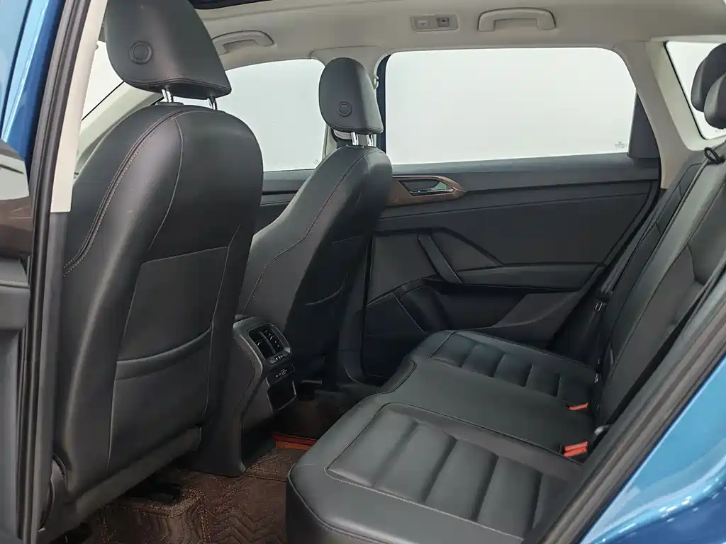 Volkswagen Tharu 2021 280TSI Comfort