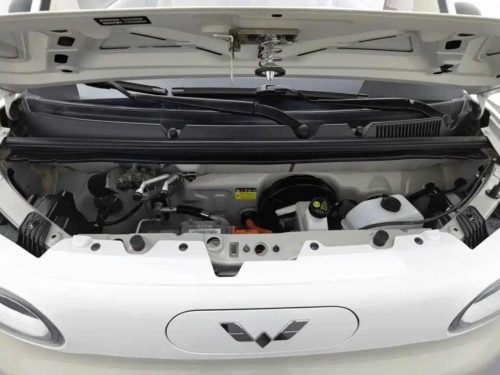 Wuling MINIEV — миниатюра 6