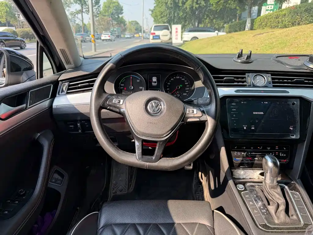 Volkswagen Magotan PHEV — миниатюра 14