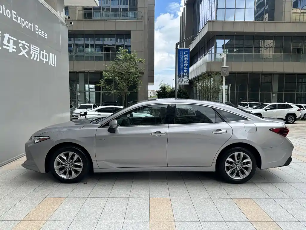 Toyota Avalon 2019 2.5L Luxury V