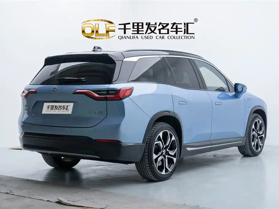 NIO ES8 2018 355KM мест