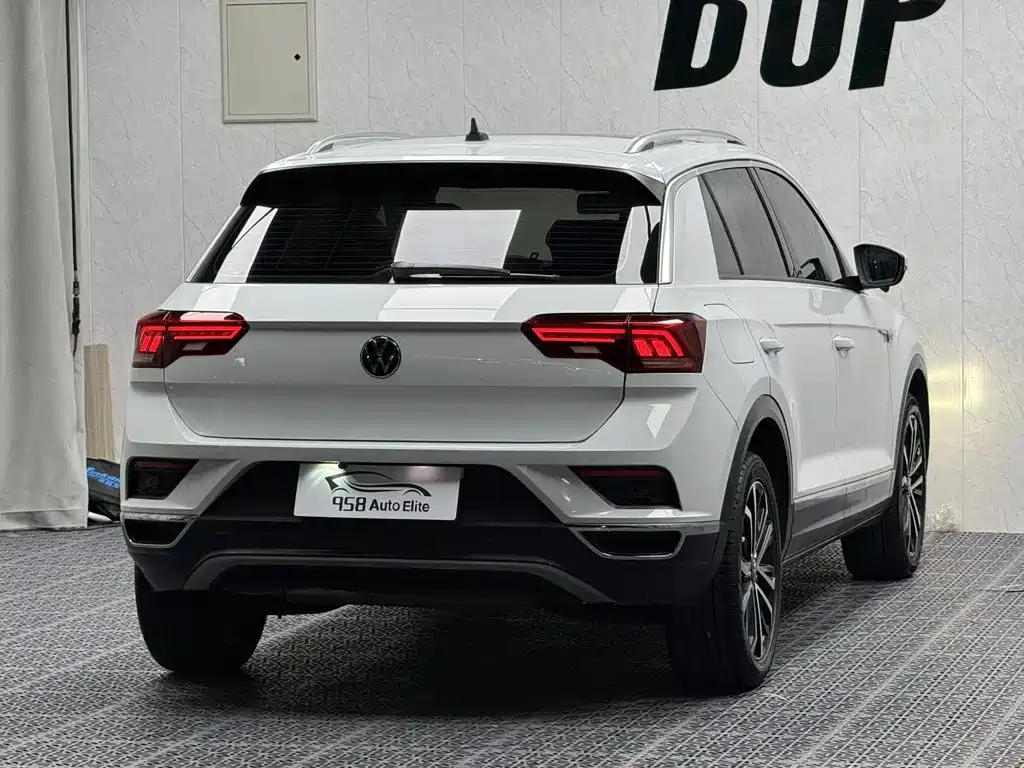 Volkswagen T-Roc — миниатюра 14
