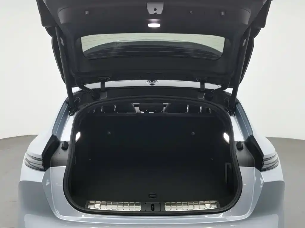 NIO ET5T — миниатюра 16