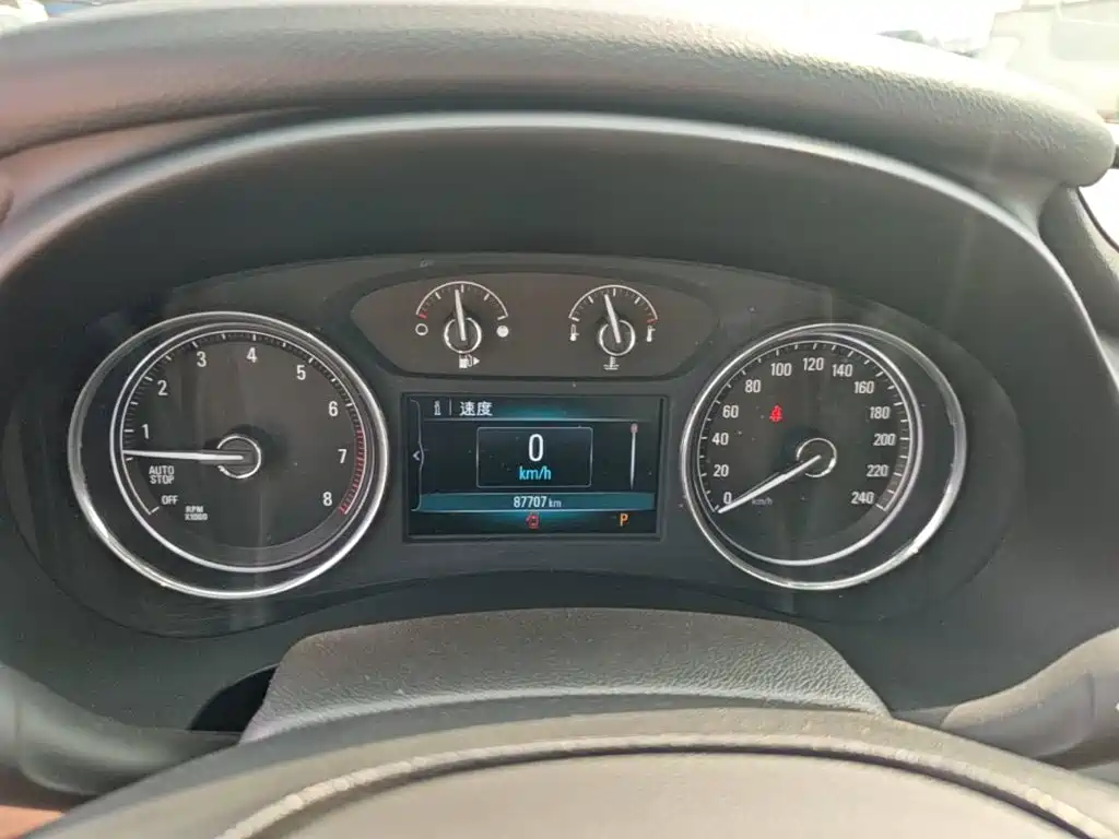 Buick LaCrosse — миниатюра 12