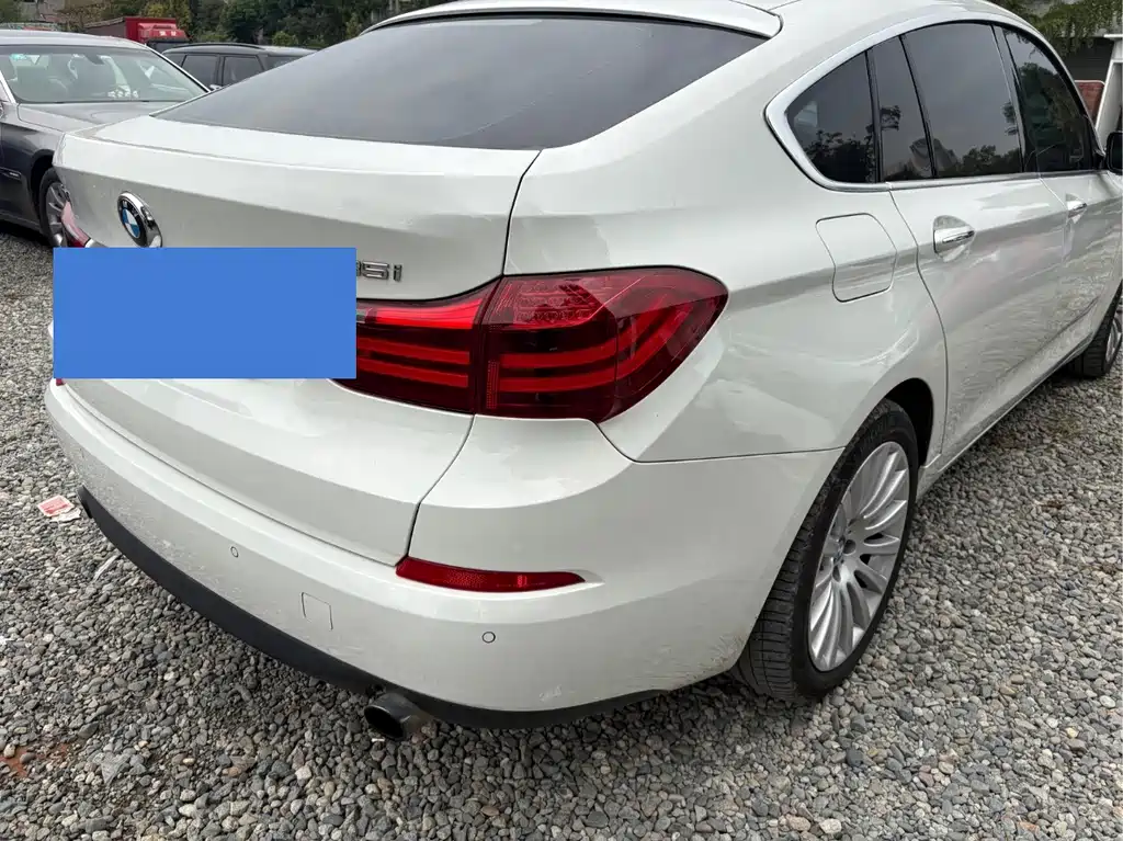 BMW 5 Series GT — миниатюра 10