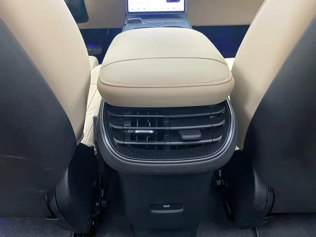 NIO ET5T — миниатюра 18