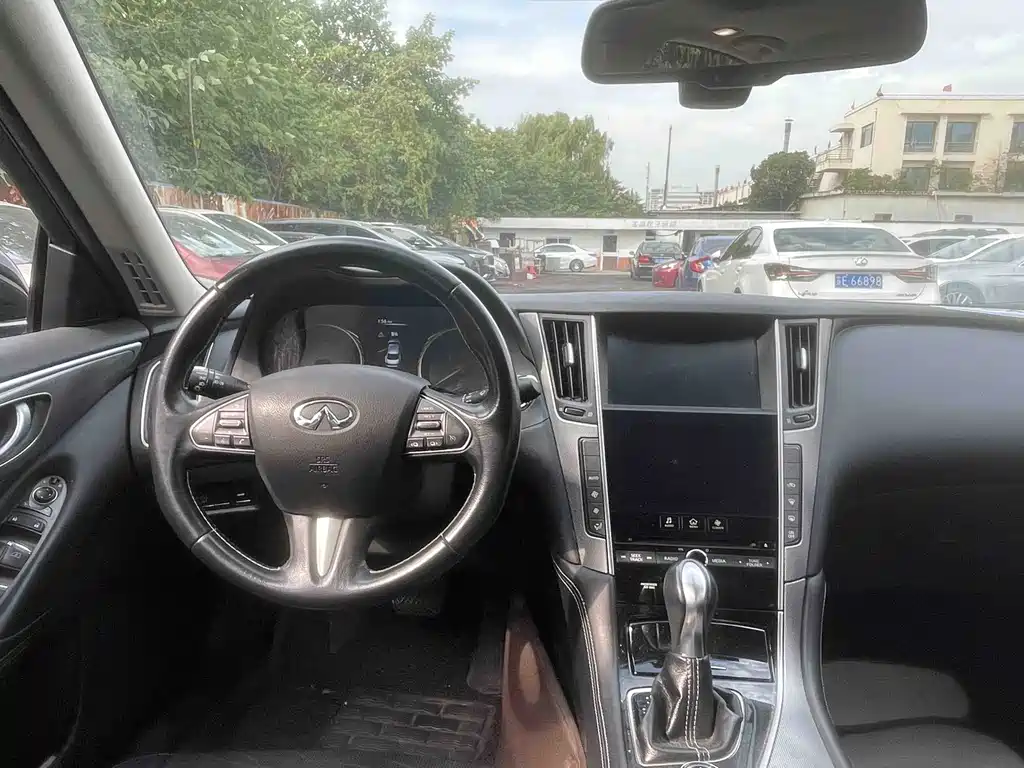 Infiniti Q50L — миниатюра 12