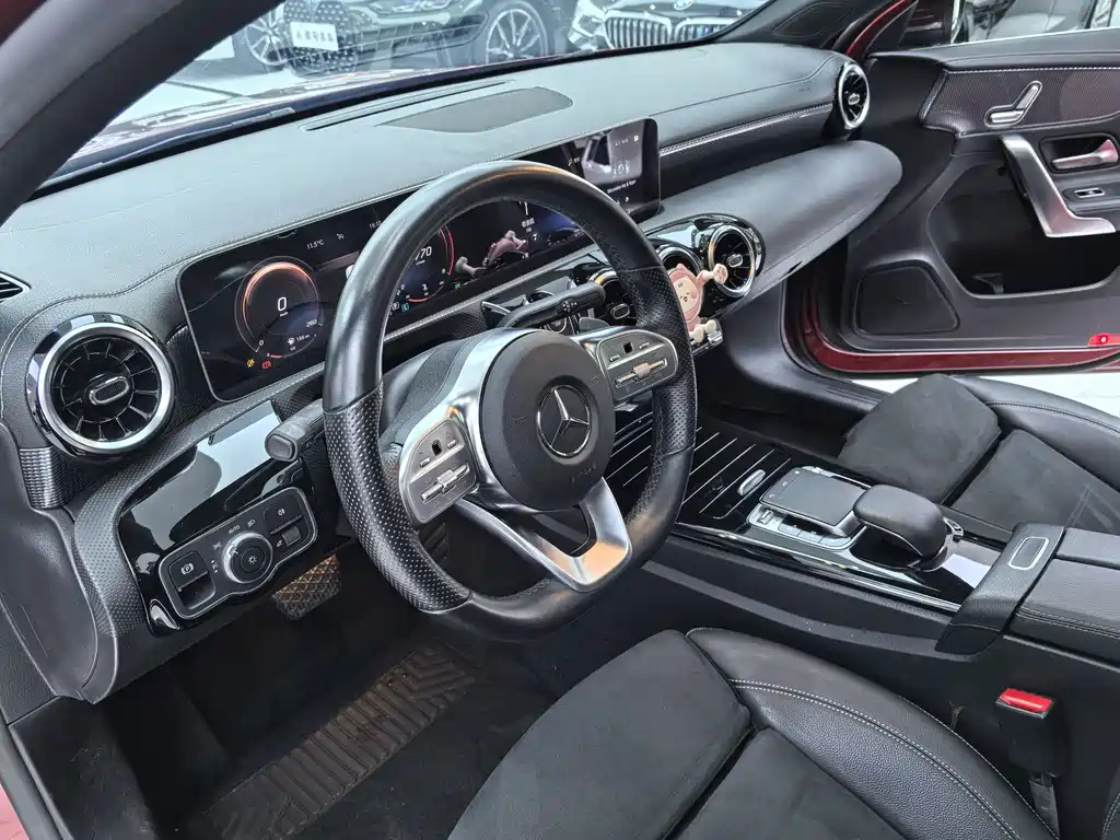 MERCEDES-BENZ A CLASS