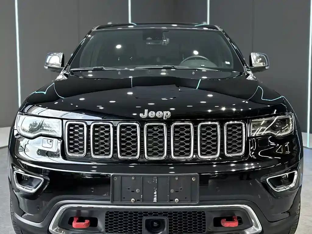 Jeep Grand Cherokee (Import) — миниатюра 2