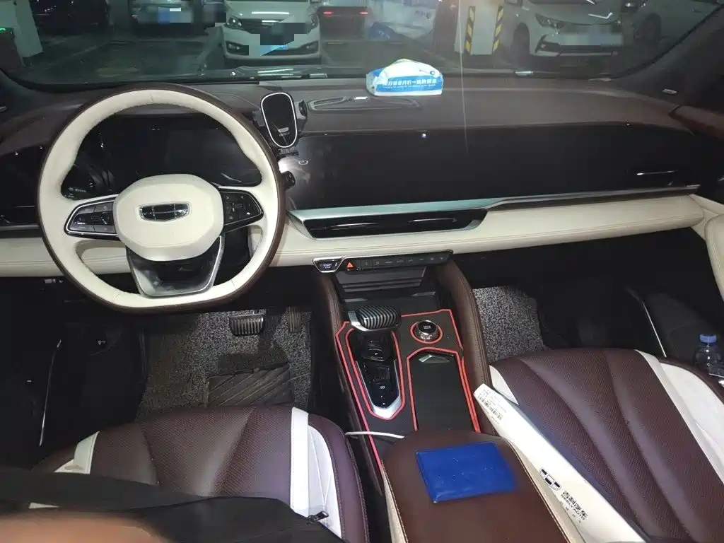 Geely Xingyue L — миниатюра 13