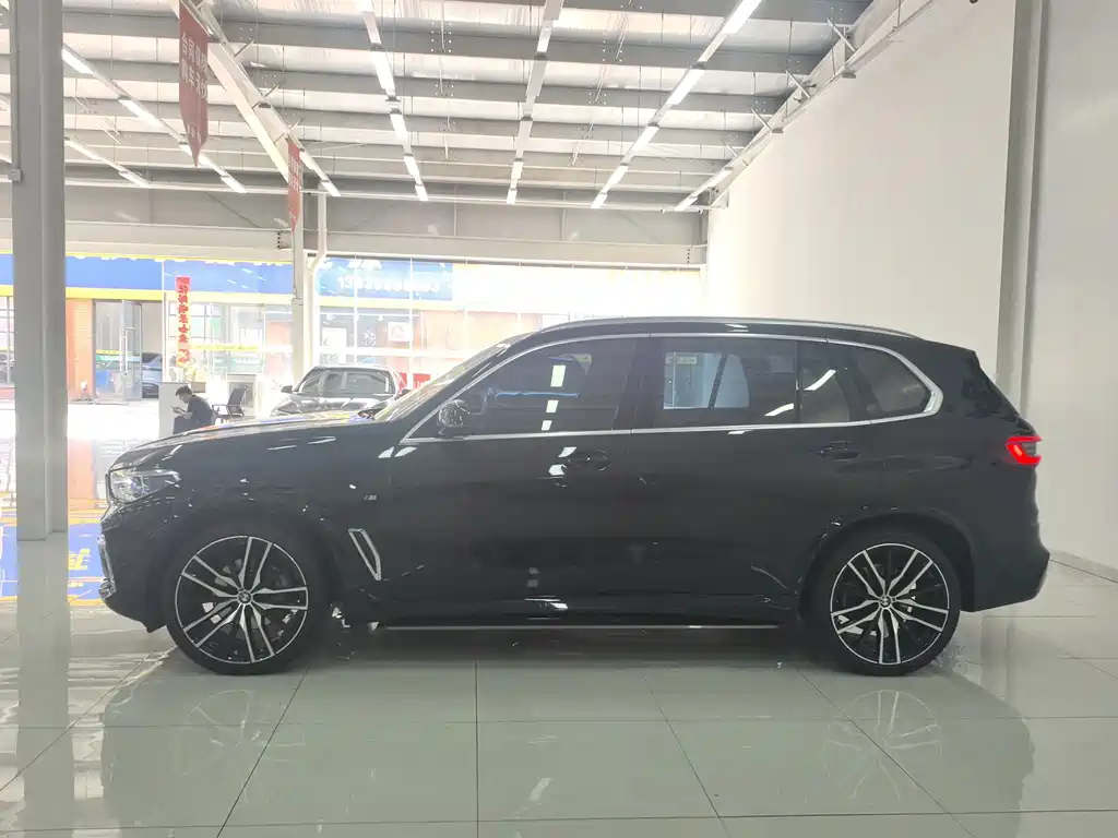 BMW X5 — миниатюра 13