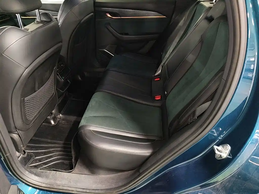 Geely Xingyue L — миниатюра 17