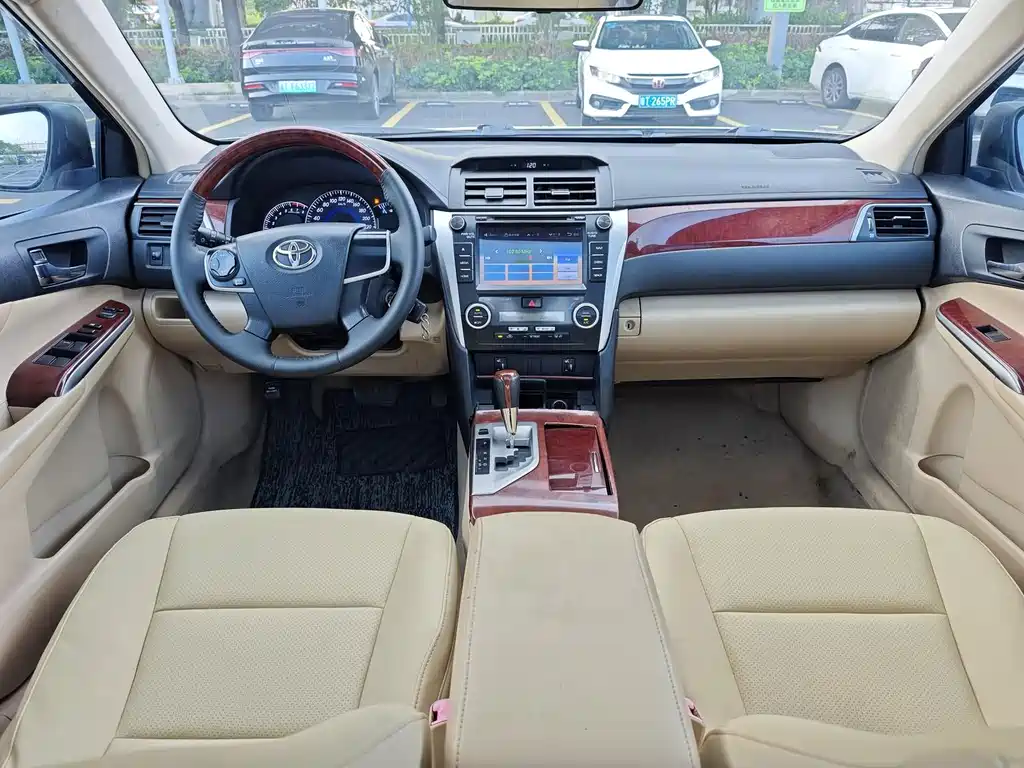 Toyota Camry 2.0G Comfort Edition, фото 16