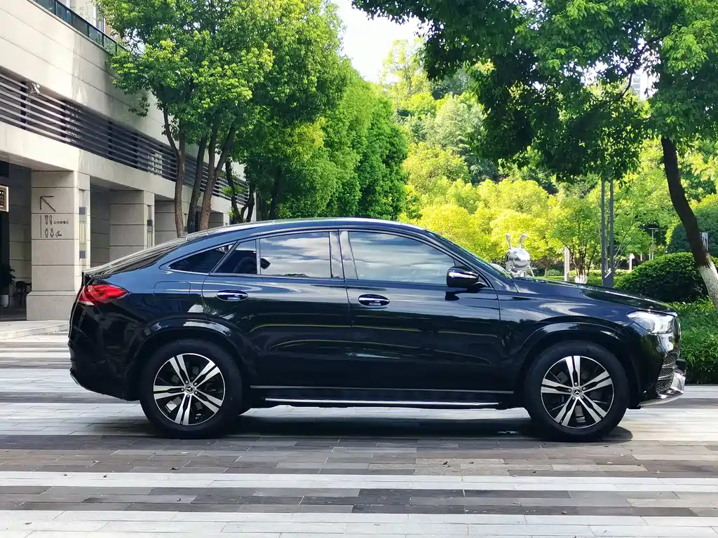 Mercedes-Benz GLE Coupe New Energy — миниатюра 5