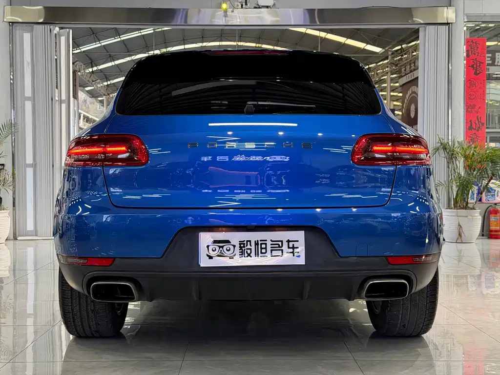 Porsche Macan — миниатюра 8