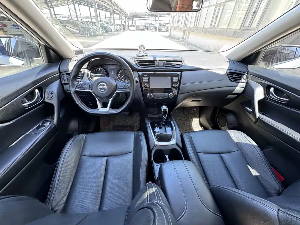 Nissan X-Trail — миниатюра 9
