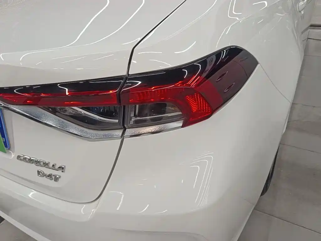 Toyota Corolla — миниатюра 8