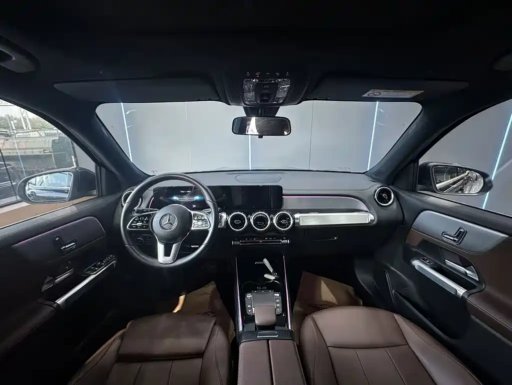 Mercedes-Benz GLB — миниатюра 9