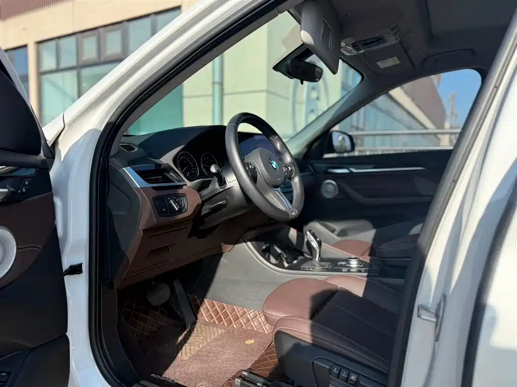 BMW X1 2021 sDrive25Li Lead