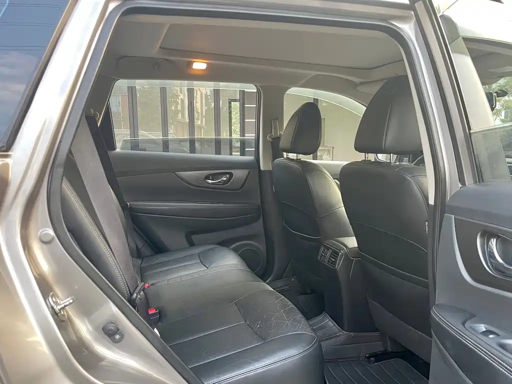 Nissan X-Trail — миниатюра 20